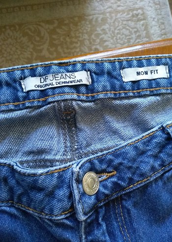 Renkli Baskılı Mom Fit Kot Pantolon