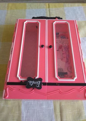 Barbie Pembe Oyuncak Dolap ve Puzzle Seti - Görsel 6