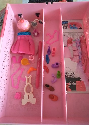 Barbie Pembe Oyuncak Dolap ve Puzzle Seti - Görsel 5