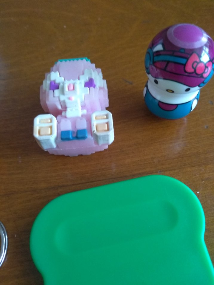 Renkli Mini Oyuncak ve Anahtarlık Seti - Görsel 2