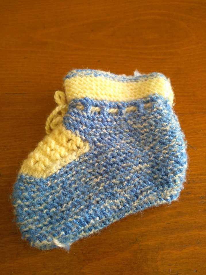 Mavi Sarı Örgü Bebek Patik - Görsel 2
