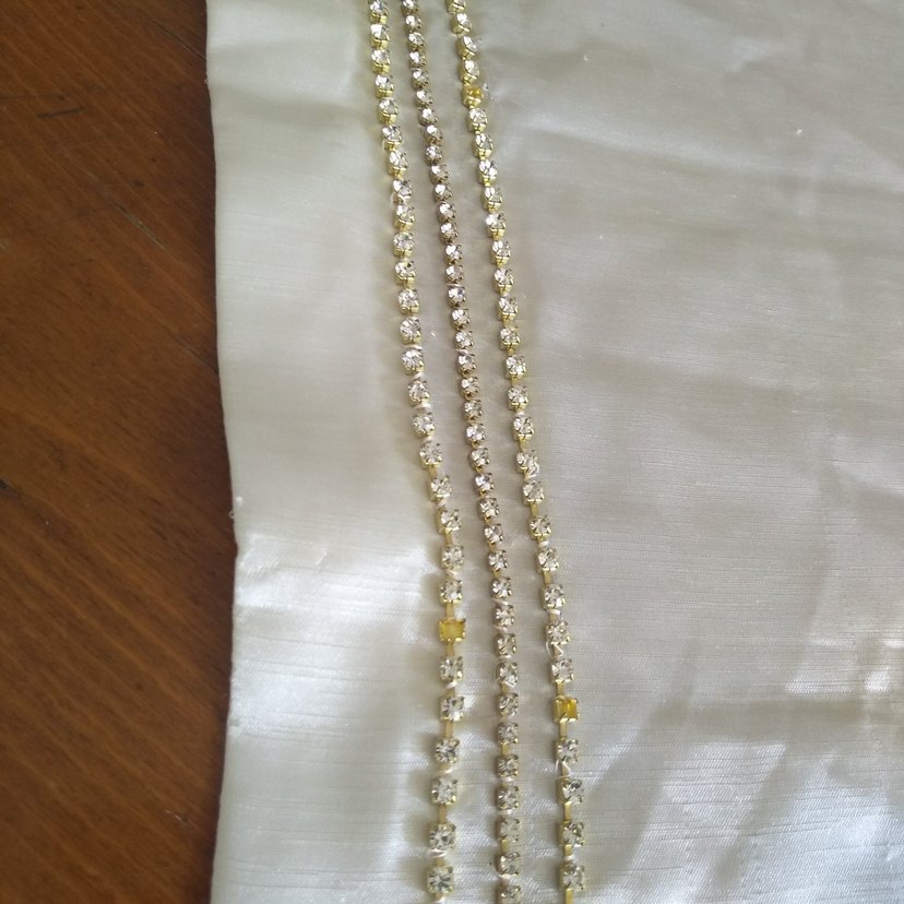 Altın Renkli Payetli Kadın El Zinciri - Görsel 2