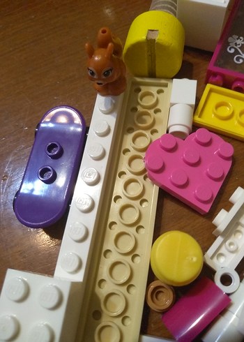 Beden Renk Karışık Renkli Lego Parçaları
