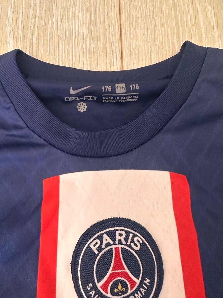 Paris Saint-Germain Erkek Koyu Mavi Forma 176 boy - Görsel 2