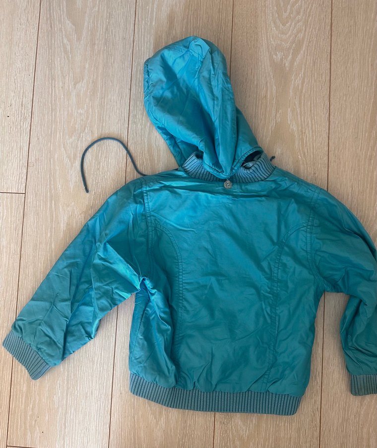 Turkuaz Kapüşonlu Fermuarlı Çocuk Ceketi ve pantolonu - Görsel 3