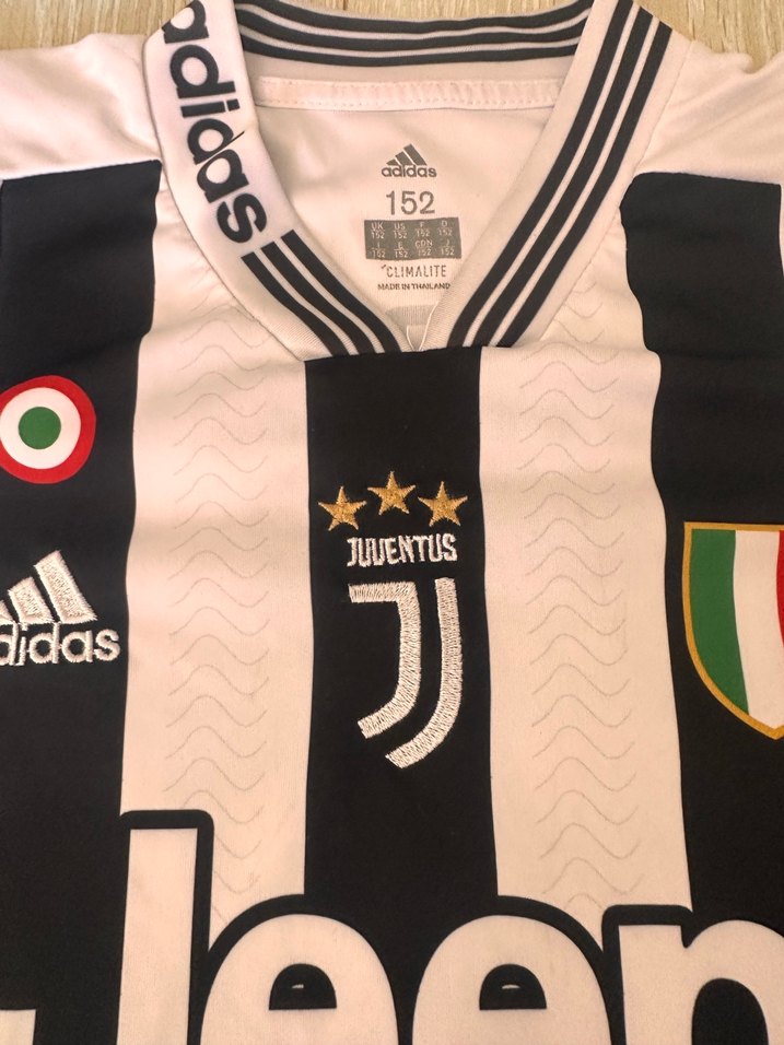 Erkek Siyah Beyaz Çizgili Kısa Kollu Forma bjk 152 boy - Görsel 2