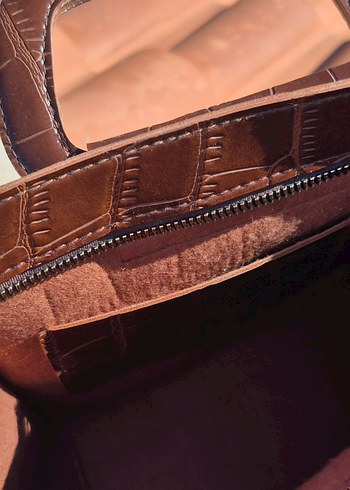 Kahverengi Deri Yılan Desenli Tokalı Çanta - Görsel 3