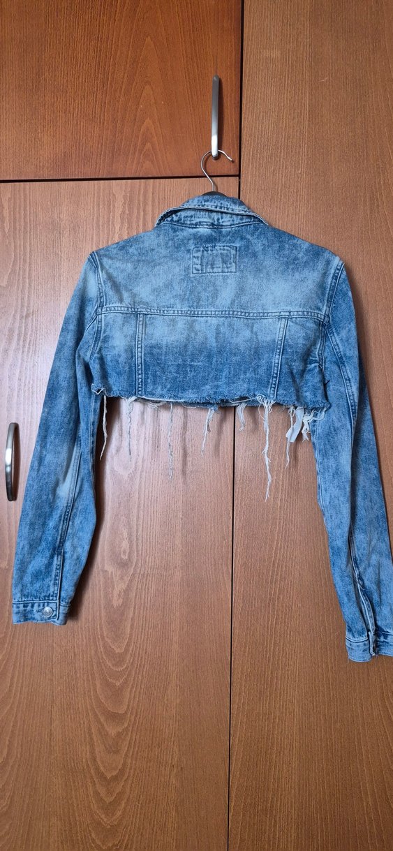 Düğmeli Crop Denim Ceket - Görsel 2