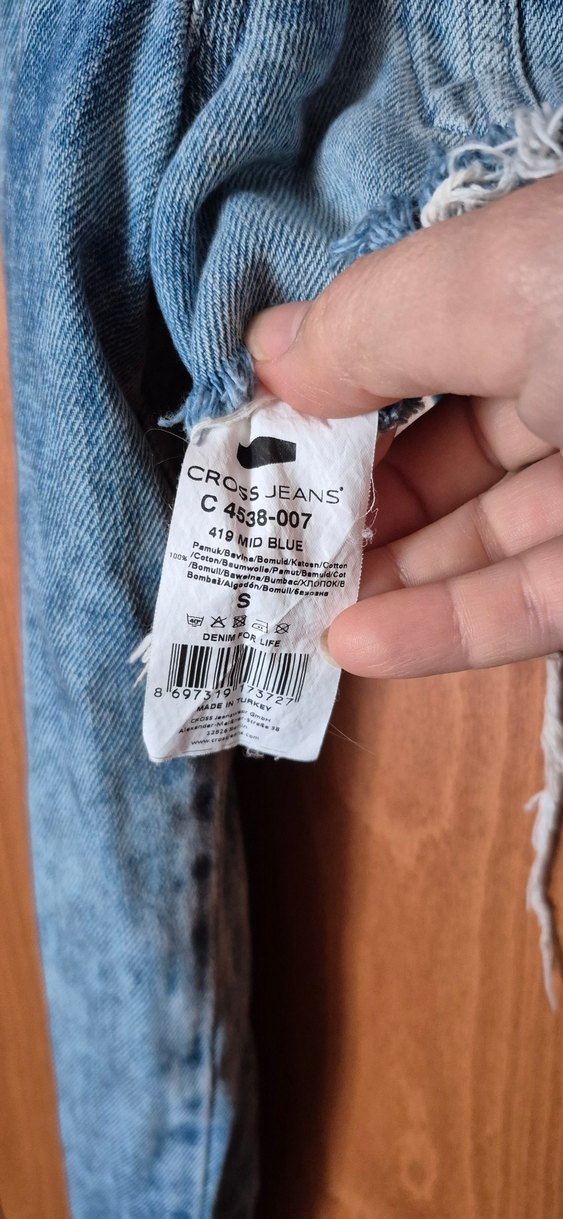 Düğmeli Crop Denim Ceket - Görsel 4