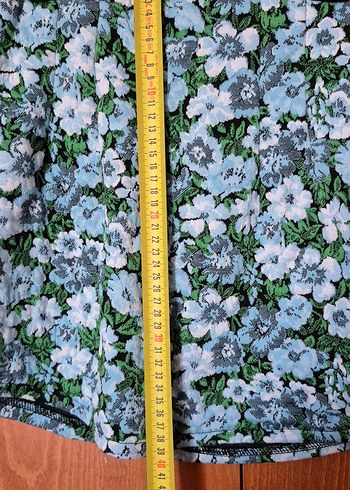 Yeşil Çiçekli Kısa Kollu Crop Bluz ve Mini Etek Takım - Görsel 3