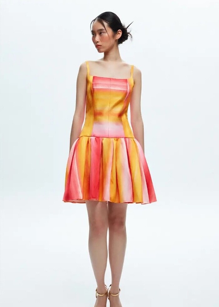 Mert Arslan gece elbisesi - Görsel 2