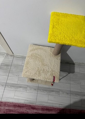 Beyaz ve Gri Kedi Tırmalama Tahtası - Görsel 2