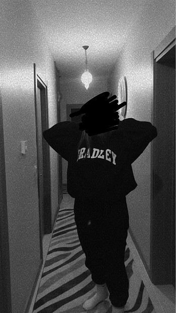Trendyol & Milla Kadın Siyah Bradley Yazı Baskılı Kapüşonlu sweatshirt