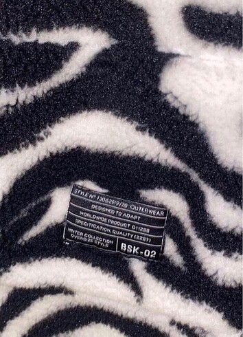 Bershka Bershka Zebra Desenli Peluş Ceket
