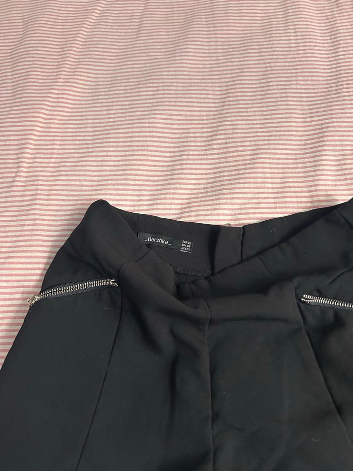 Siyah Mini Fermuarlı sort - Görsel 3