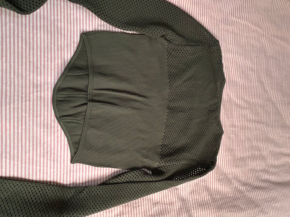 bershka crop - Görsel 2