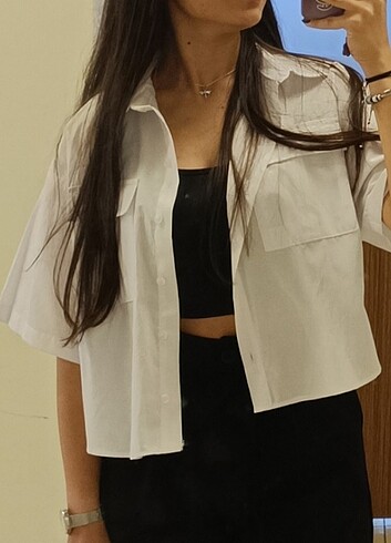 Beyaz crop gömlek 