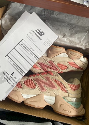 New Balance PİNK 9060