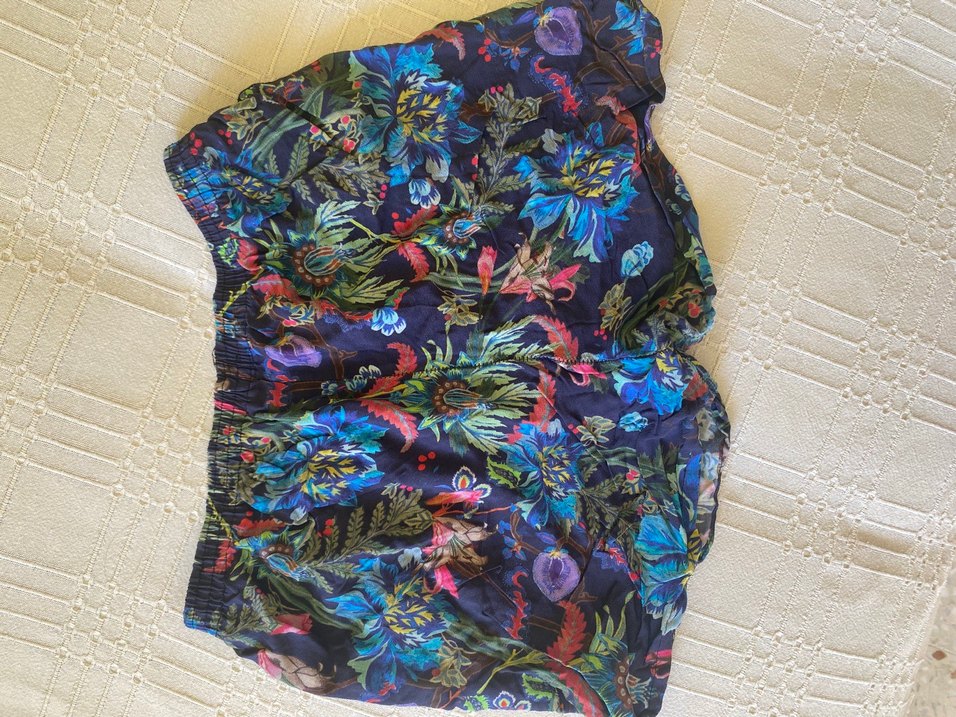 Rengarenk çiçek desenli şort - Görsel 3