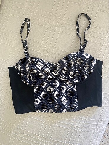H&M askılı crop