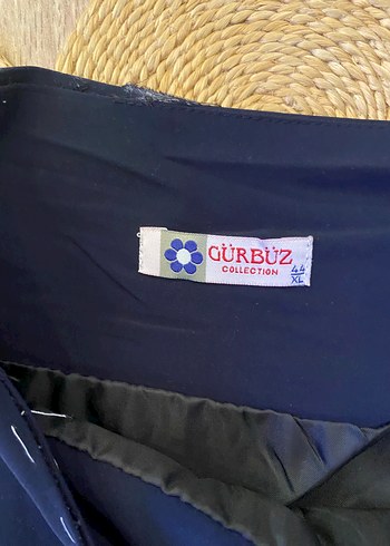 Lacivert pileli uzun krep etek - Görsel 3