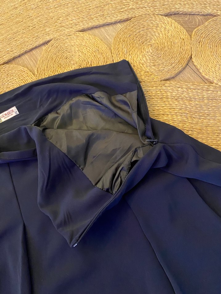 Lacivert pileli uzun krep etek - Görsel 4