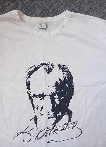 Atatürk tişörtü