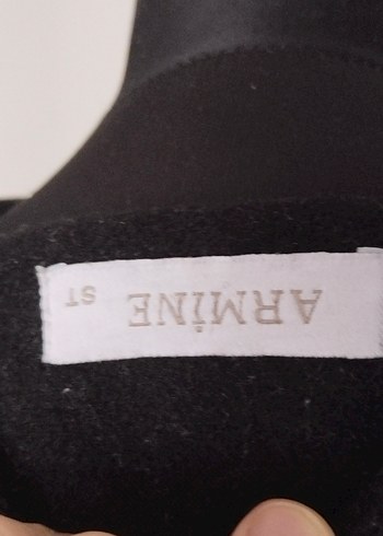 Uzun Siyah Kemerli Kadın Kaban - Görsel 4