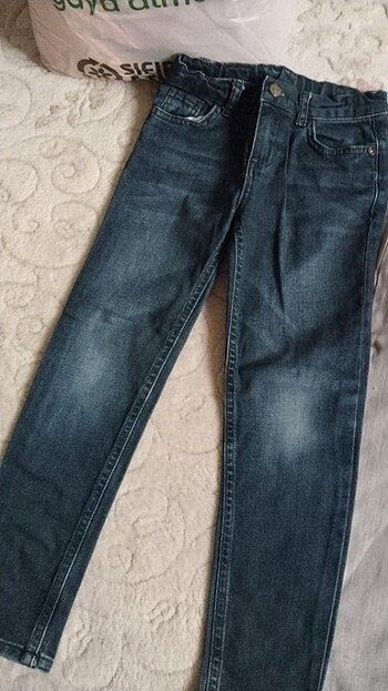 LC Waikiki LCW 6_7 yaş pantolon 