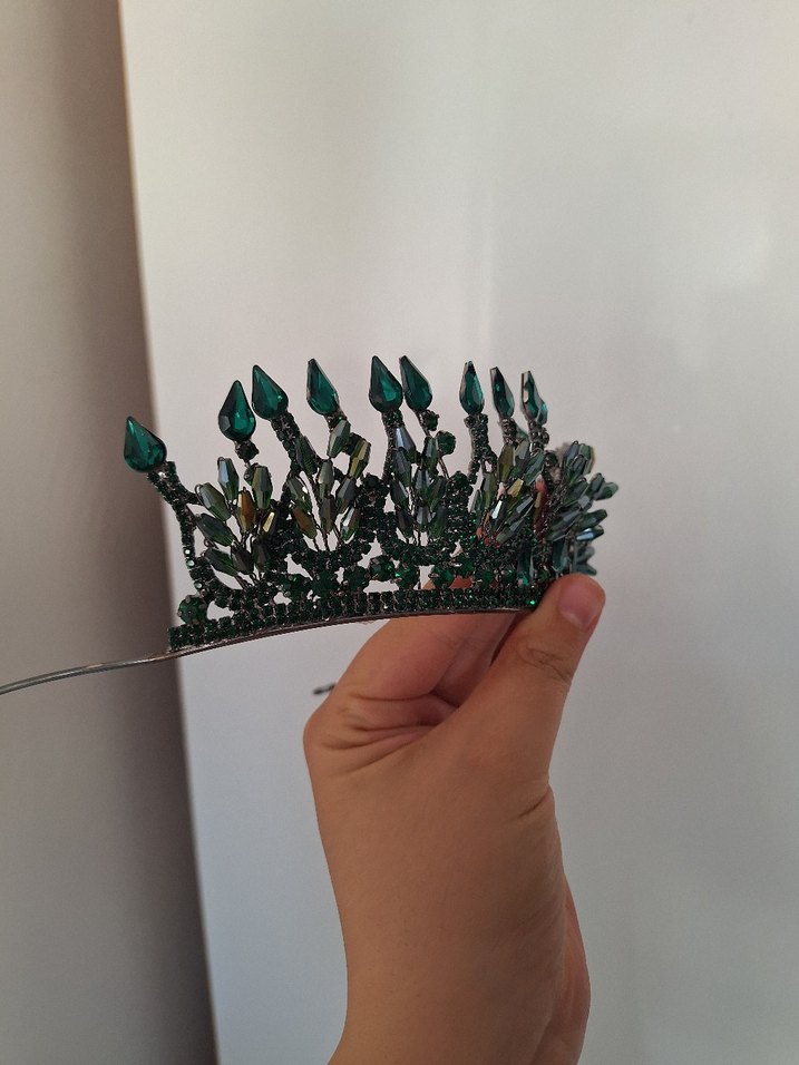 Diger Turkuaz Parlak Taşlı Gotik Taç - Görsel 4