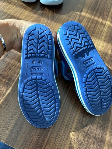 30 Beden Crocs sandalet