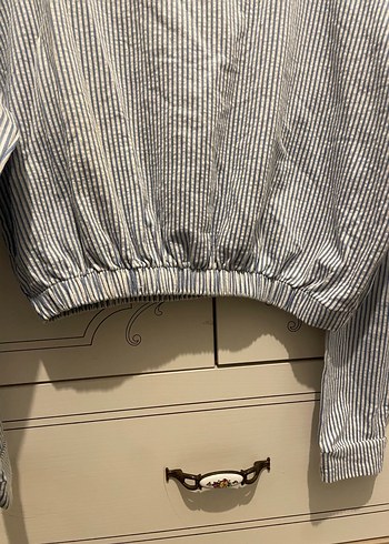 Gri Çizgili Bluz - Görsel 3