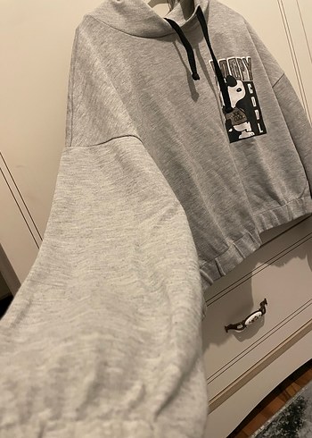 Gri Kapüşonlu Snoopy Baskılı Sweatshirt - Görsel 2