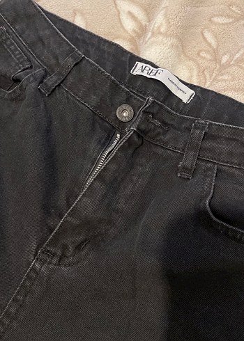 Siyah Yırtık Salaş Kadın Jean - Görsel 4