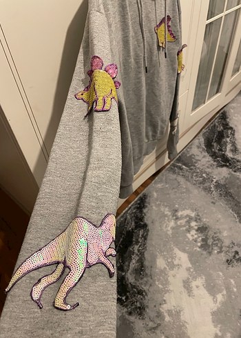 Kapüşonlu Gri Kadın Sweatshirt - Görsel 2