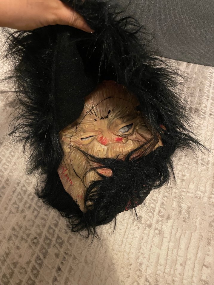 Kırmızı Detaylı Siyah Maymun Maskesi - Görsel 3