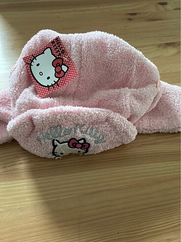 Hello Kitty şapka