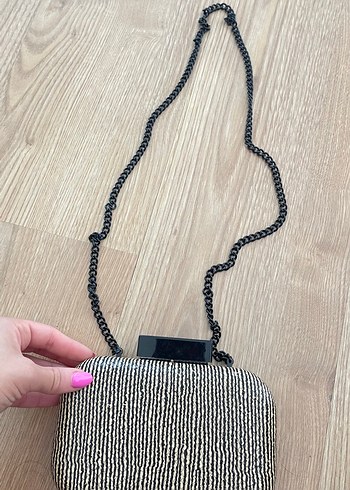 Mango Zebra Desenli Zincir Detaylı Kadın Portföy Çanta