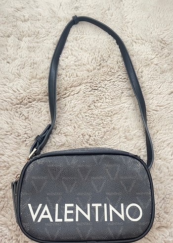  Beden Valentino Kadın Gri Deri Omuz Çantası