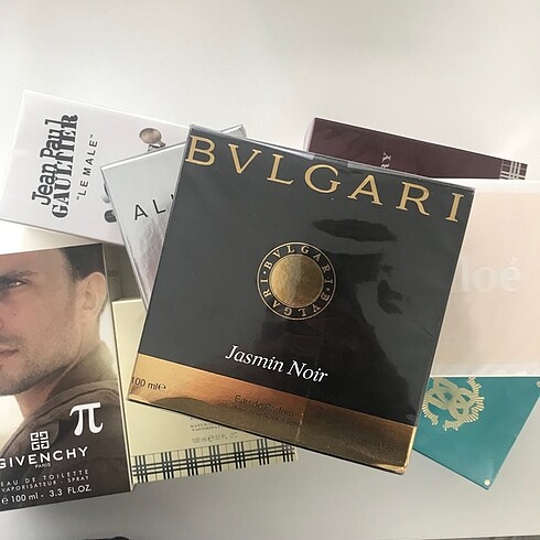  Beden Bvlgari jasmin noir