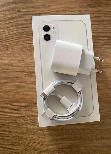 iPhone şarj aleti 