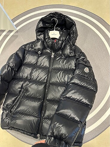 l/xl Beden siyah Renk Moncler mont