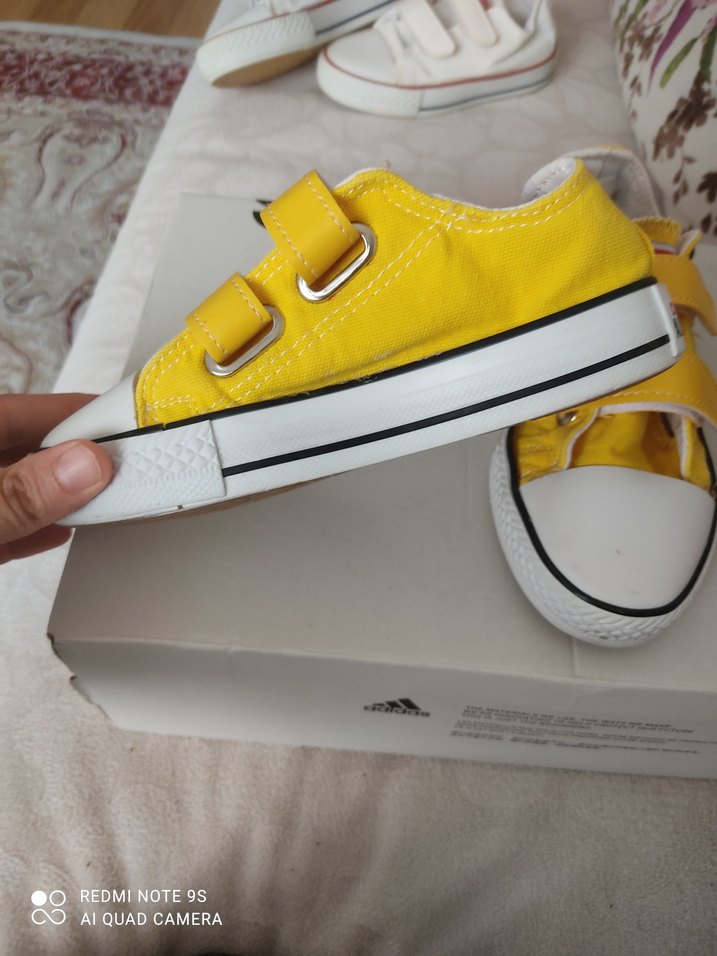 Kız Çocuk Sarı Cırt Cırtlı Spor Ayakkabı - Görsel 2