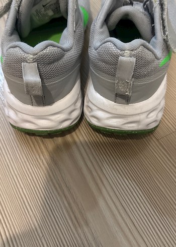 Nike sol ayakda biraz zedelenme var lostrada yapıldı - Görsel 7