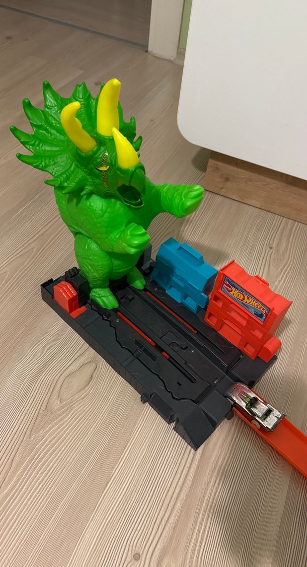 Renkli Yeşil Triceratops Oyuncak Arabası - Görsel 3