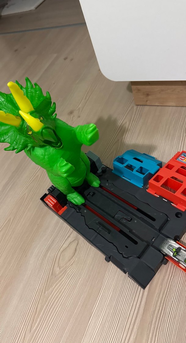 Renkli Yeşil Triceratops Oyuncak Arabası - Görsel 4