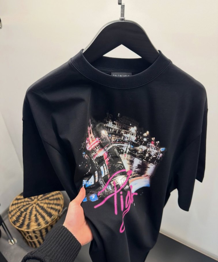 Balenciaga Siyah Baskılı Oversize Erkek Tişört - Görsel 4