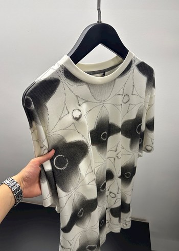 Louis Vuitton Erkek Tie-Dye Şeffaf Loose Fit Tişört - Görsel 3