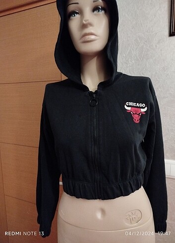 Markalı sweatshirt