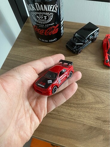 hot wheels granturismo r32 (2015)